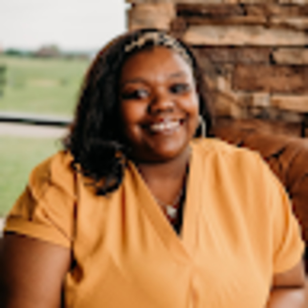 Meet your Posher, Tenisha